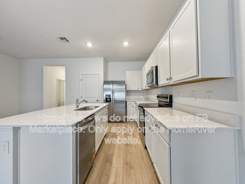 3 Bed | 3 Bath | Clubhouse &amp;amp;amp;amp;amp; Future Lagoon | Pet-Friendly | Attached G property image