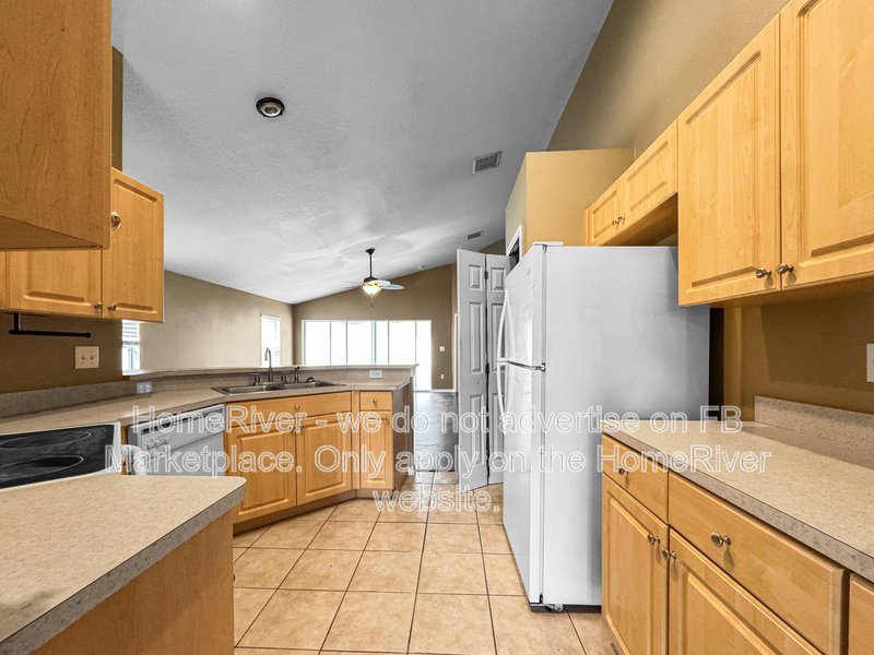 3 Bed | 2 Bath | Community Pool | Dog Park | Basketball Court | property image