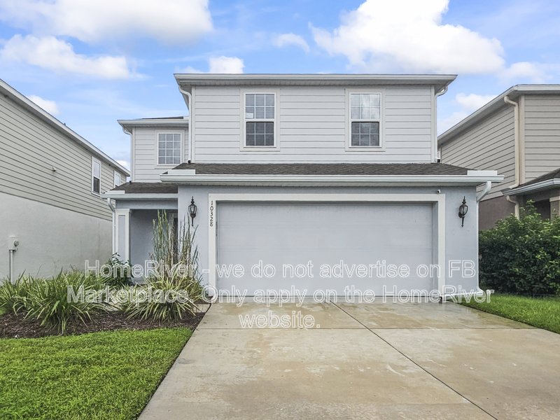 Spacious | Loft | Water View| Community Pool property image