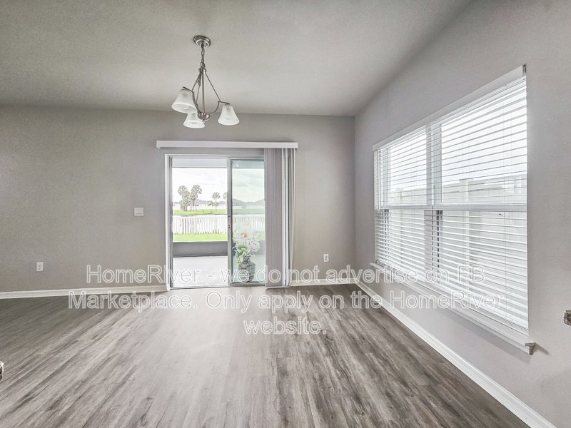 Spacious | Loft | Water View| Community Pool property image