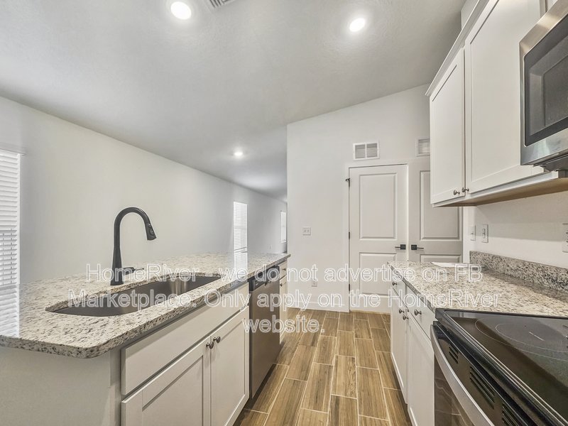 New Build | Pet Friendly | 2 Car Garage | Covered Patio | Den property image